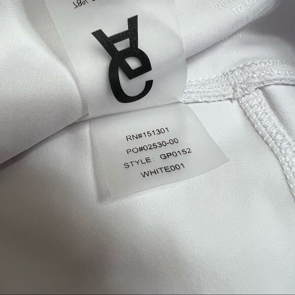 Good American ESSENTIAL BIKE SHORT White  Athleisure Athletic Shorts Size Small - Picture 9 of 15